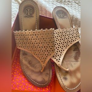 Tory Burch Natural Blush Thongs